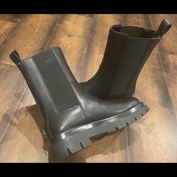 ALDO Maple Lug sole boots NWOT